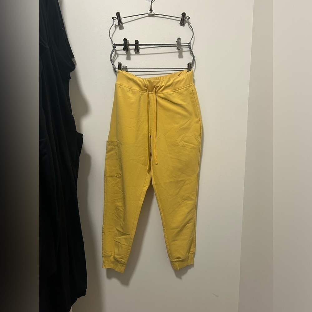 xs + petite yellow mandala scrub set!